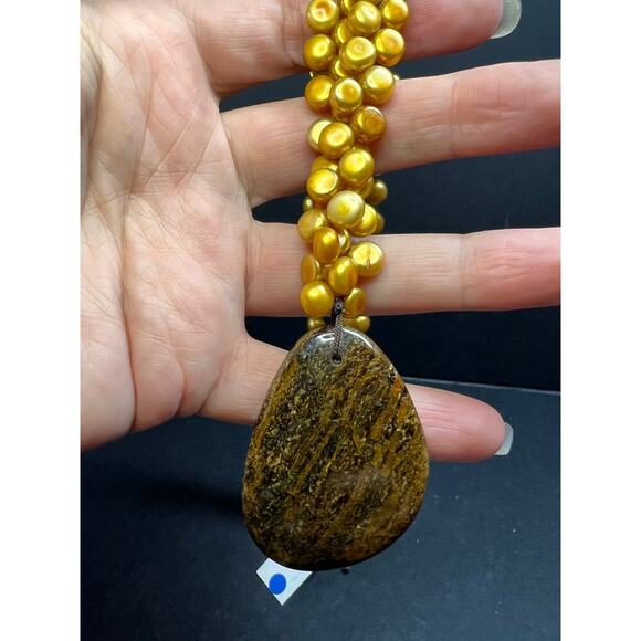 NEW freshwater pearl and bronzite necklace with sterling silver clasp - Picture 7 of 11